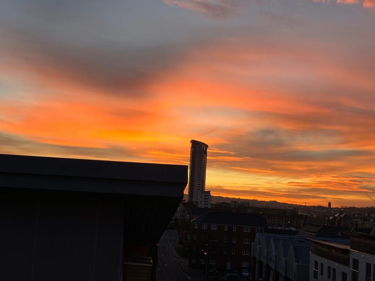 Swansea Bay, Marina & Arena View Mins To Beach & City Exterior foto