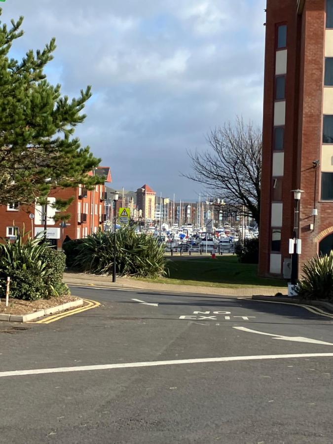 Swansea Bay, Marina & Arena View Mins To Beach & City Exterior foto